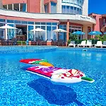 Arapya Resort *